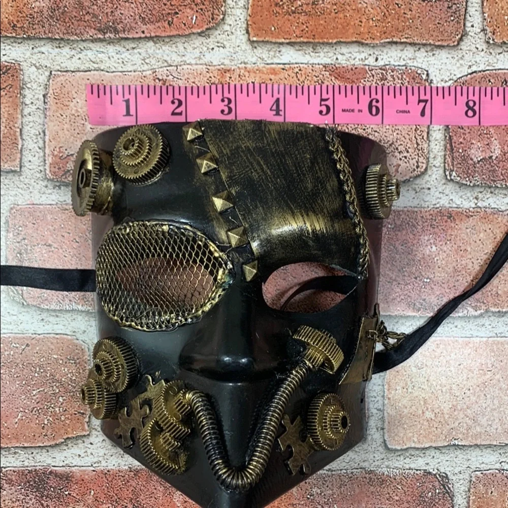 Steampunk Black and Gold Mask